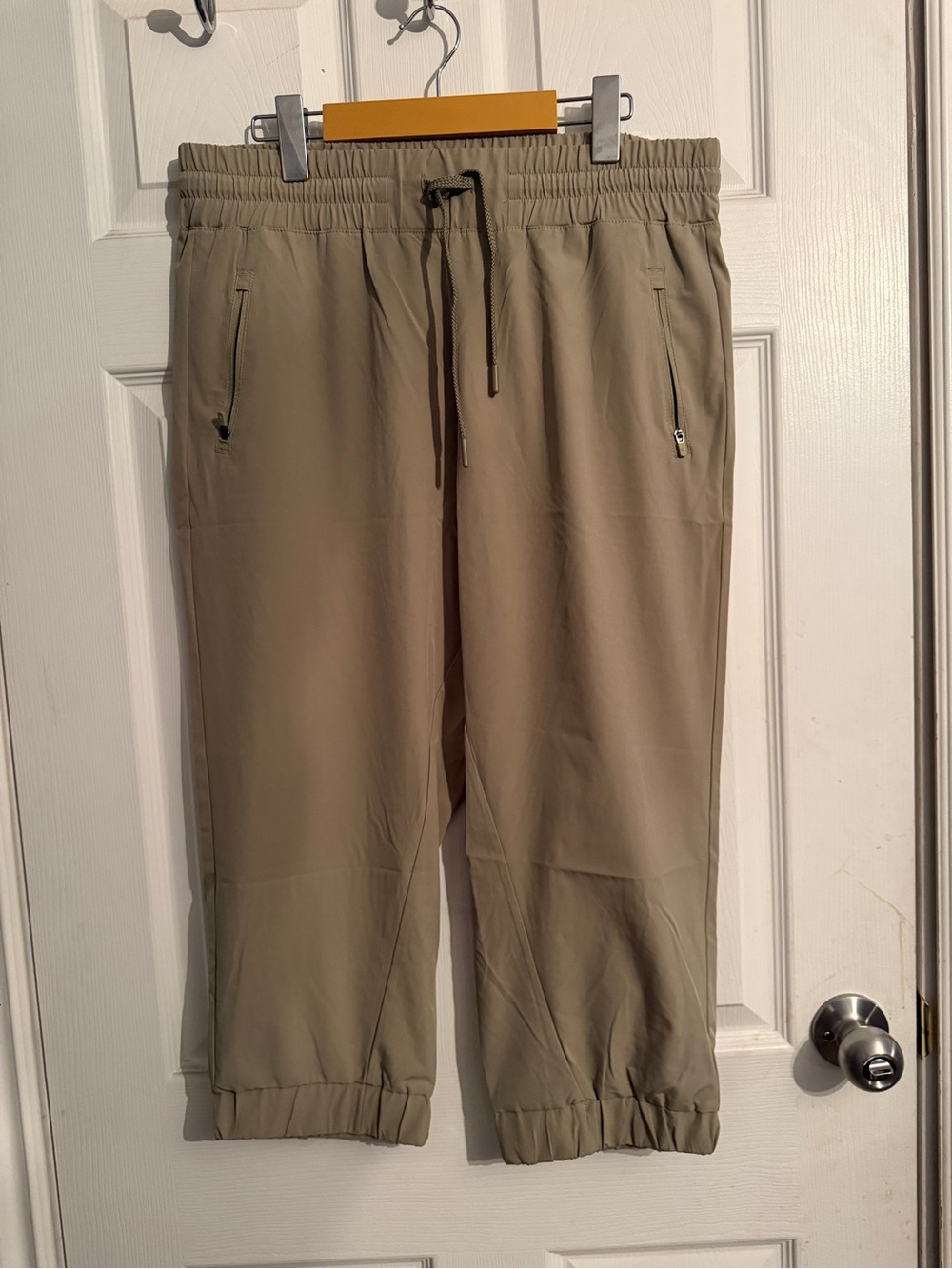Kyodan Womens Athletic Drawstring Capris in Khaki